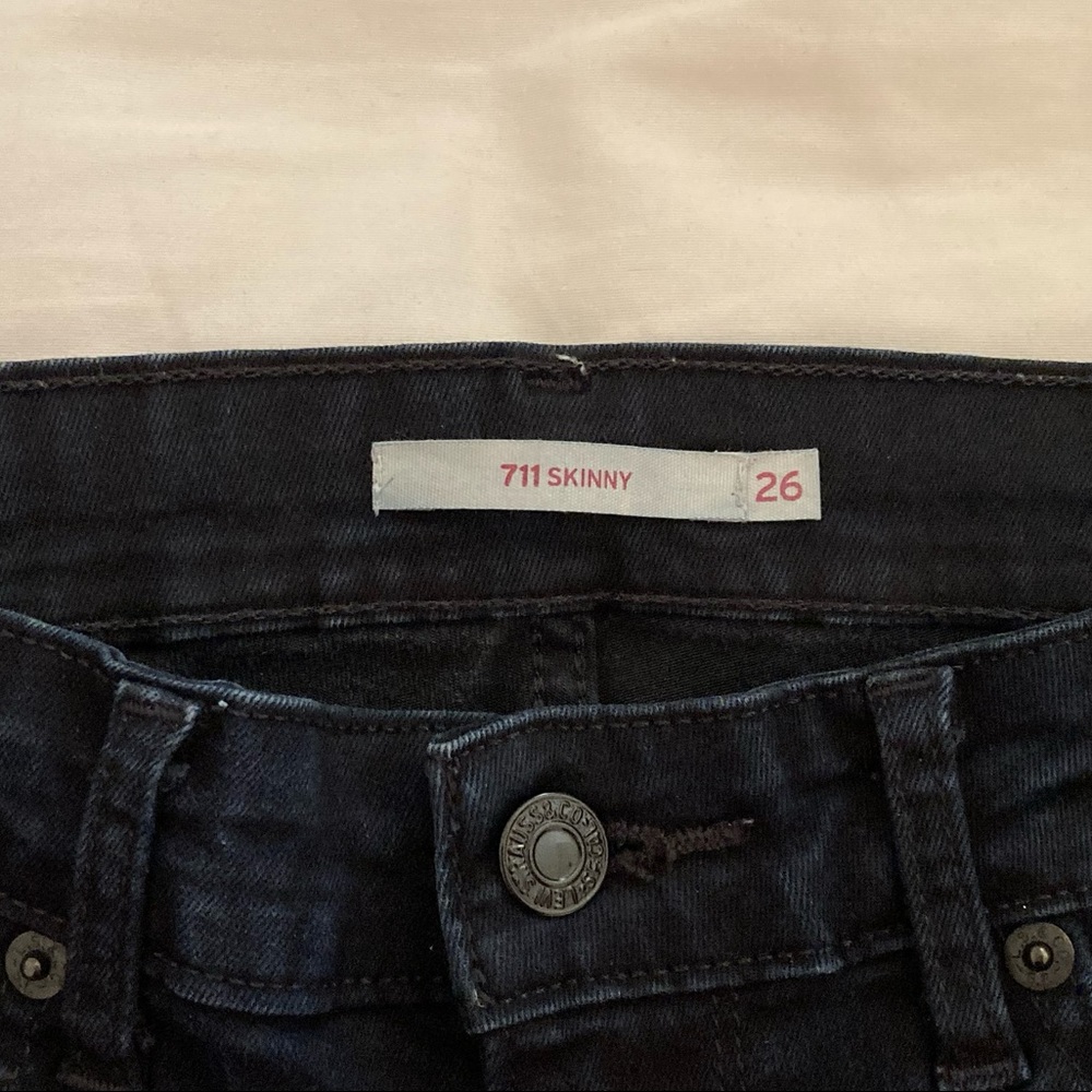 Levi’s 711 jeans